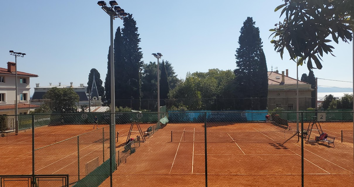 Tennis